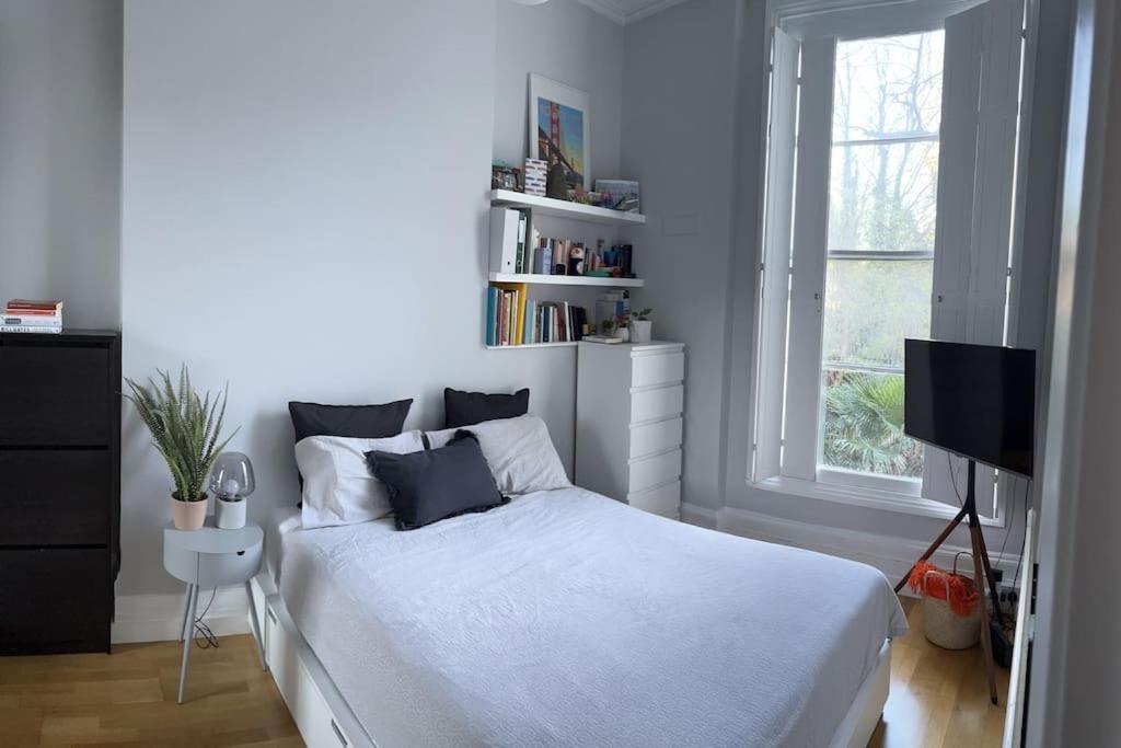 Gorgeous 2 Bedroom Flat In Charming Swiss Cottage Londres Exterior foto